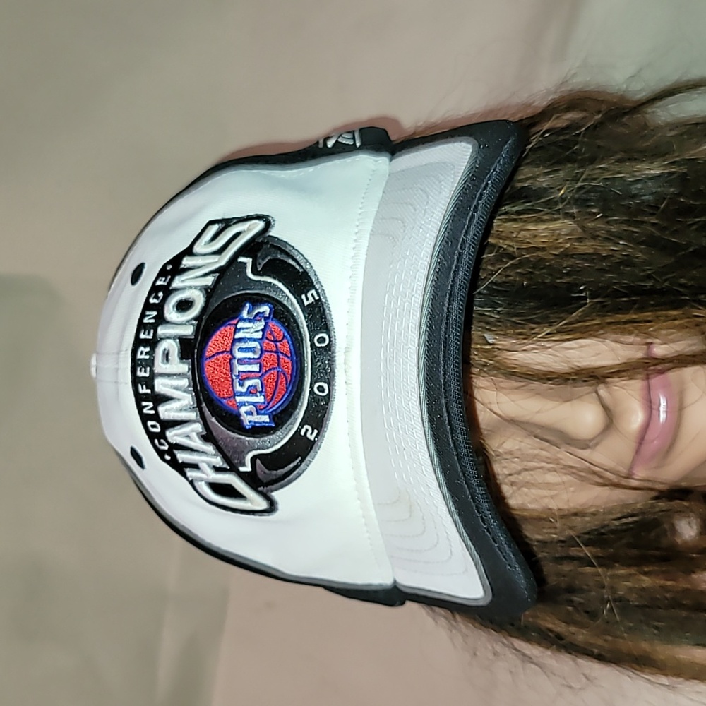 2005. NBA Detroit Pistons. Conference Champions. Reebok. Velcro strap.